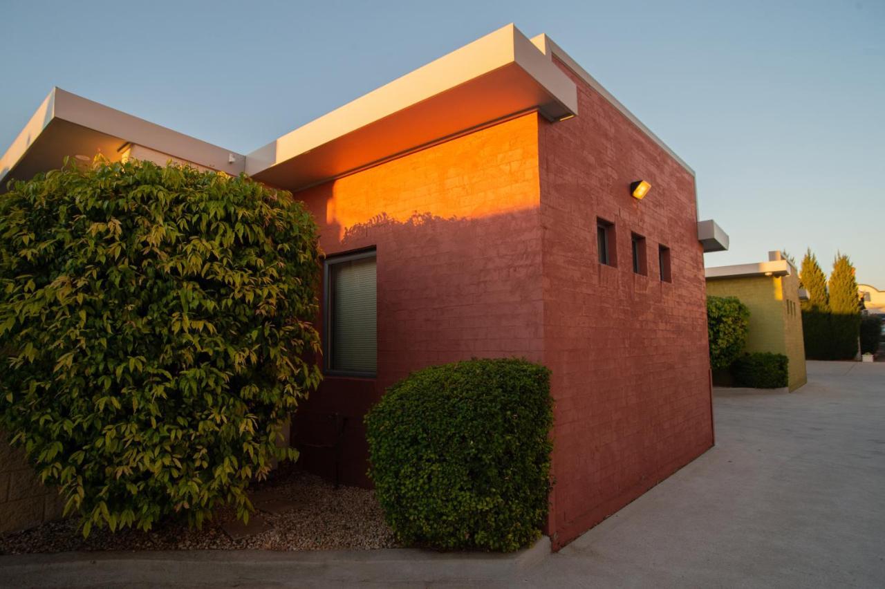 Motel Portman House Scone Exterior foto